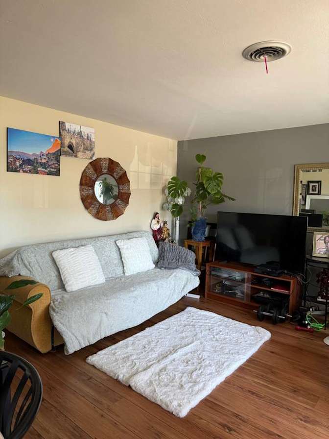 Glen Brown's room