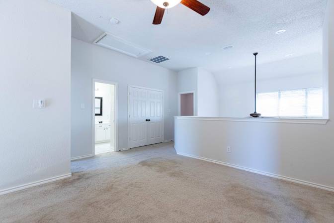 Paulina phuong nguyen's room