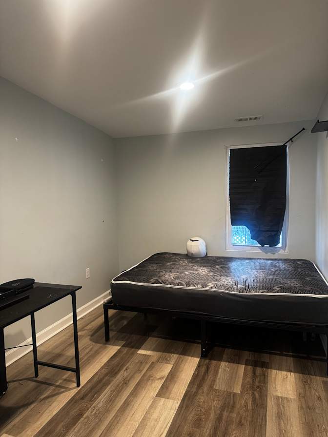 Alija's room