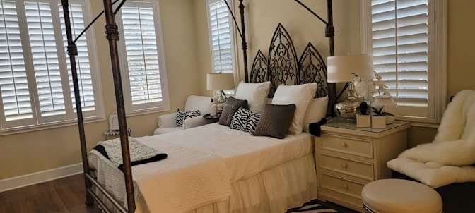 Leda's room