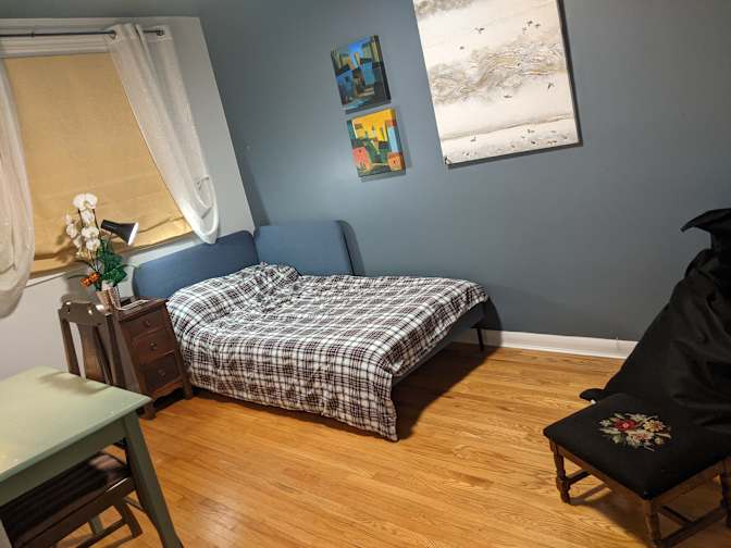 Lynn's room