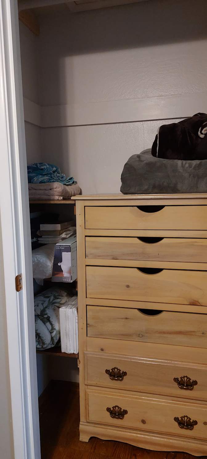 RHONDA's room
