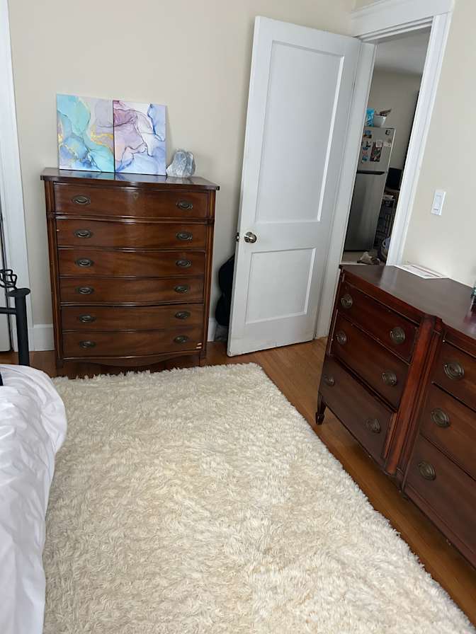 Caroline's room