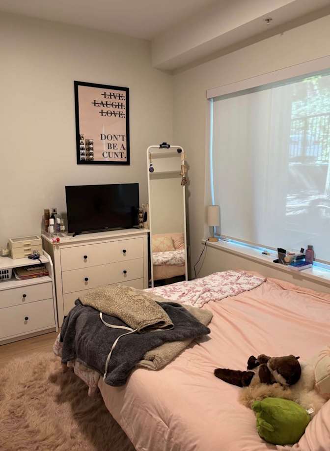 Paulina's room