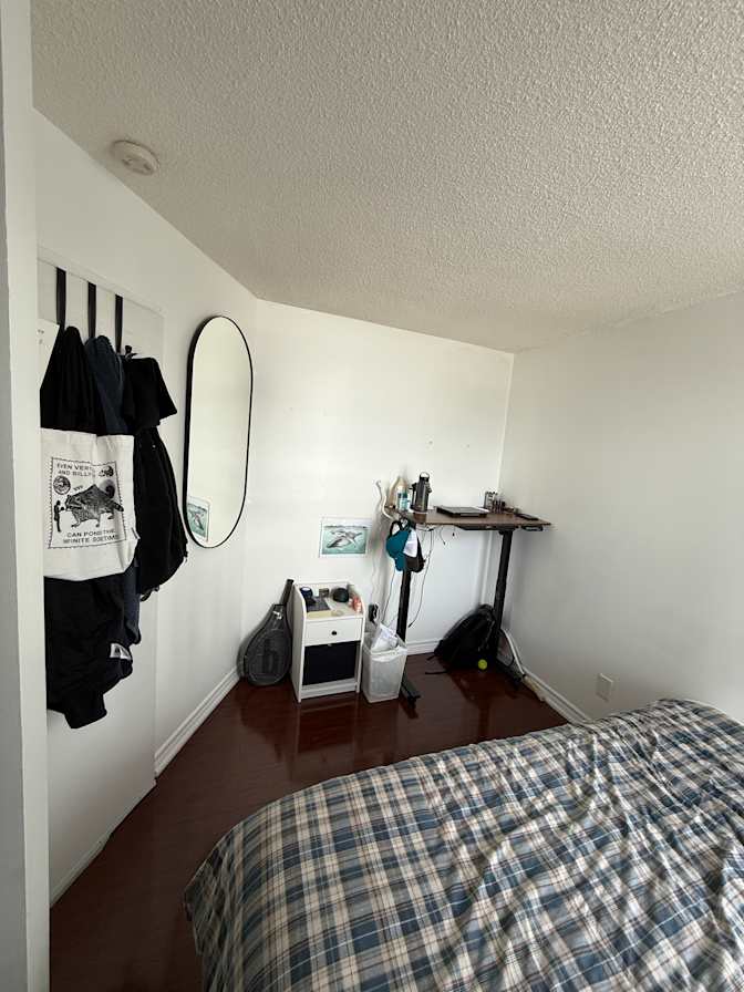 Mo's room