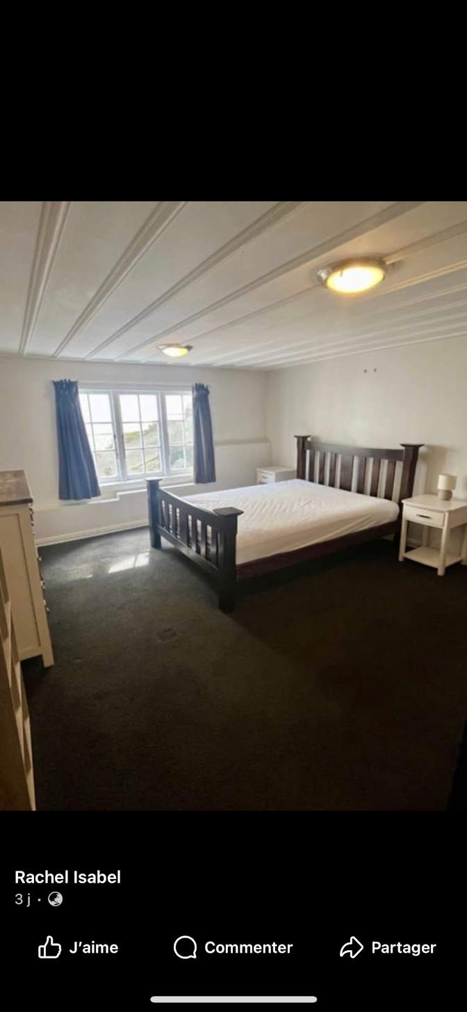 Léonie's room