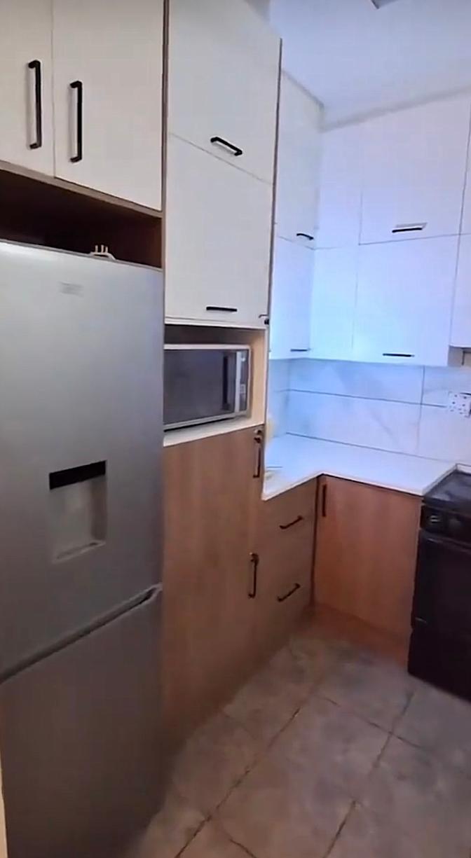 Melo's room