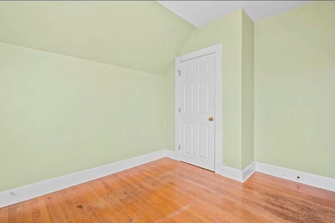 Linda's room