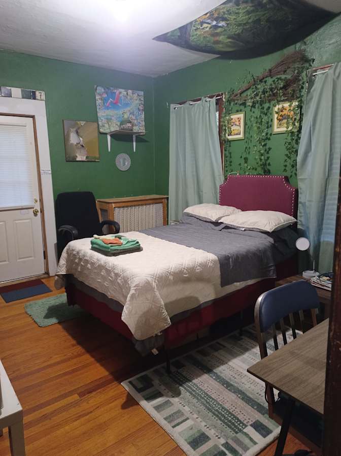 Share Ashley's room