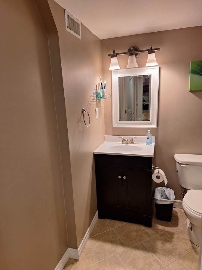 greg smith's room