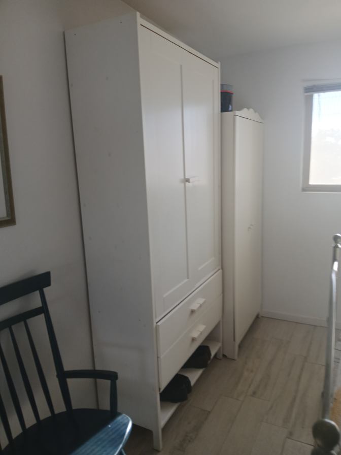 WAYNE's room