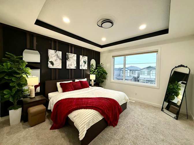 Naomi's room