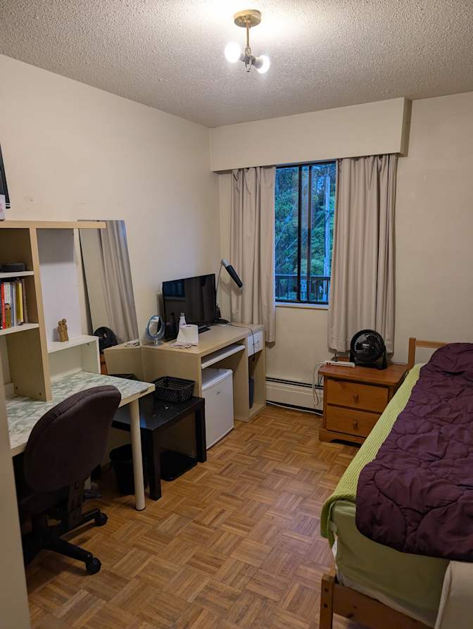 PAN JUN DENI PARK's room