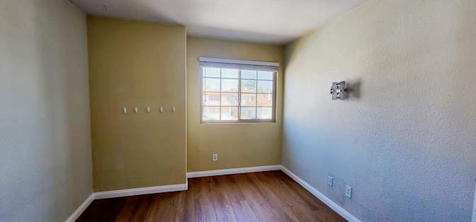 SOM B.'s room