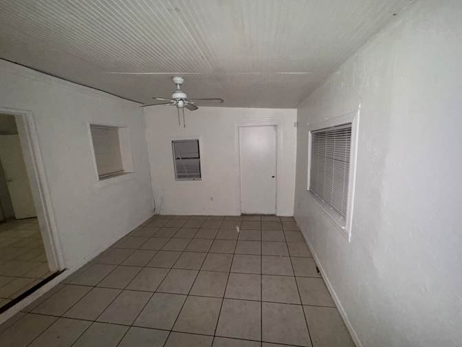 Deandre's room