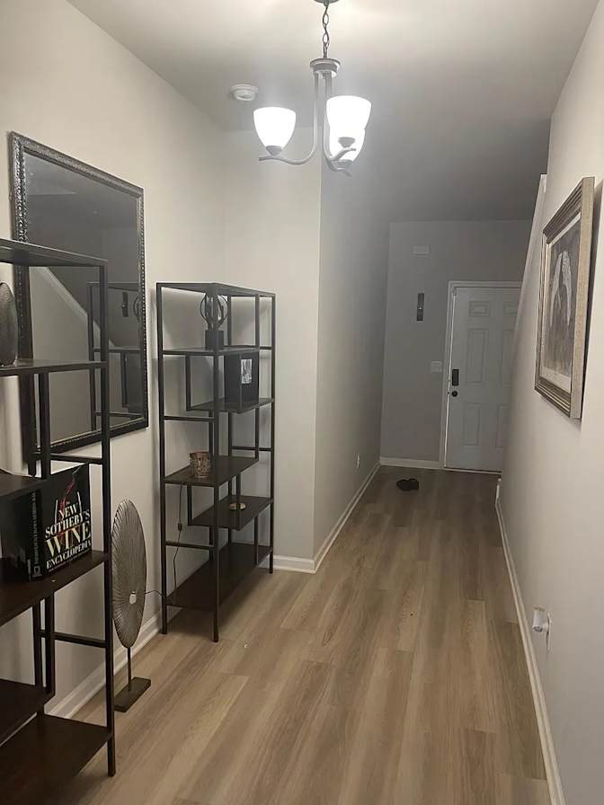 Alcove Rooms's room