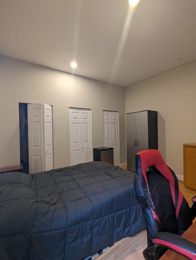 Kir's room