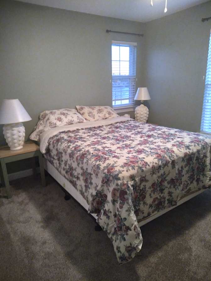 Linda Alonso's room