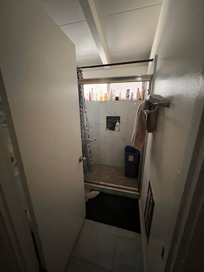 Erik's room