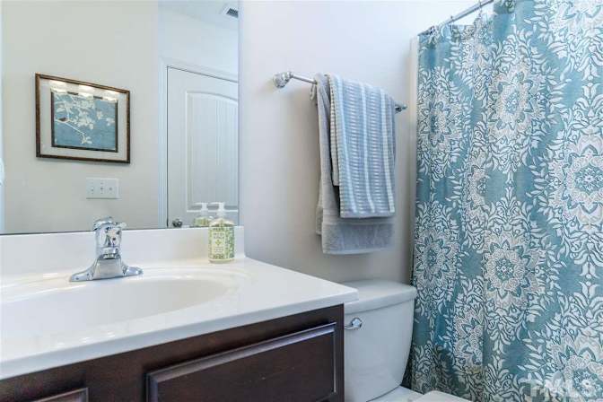 Alcove Rooms's room