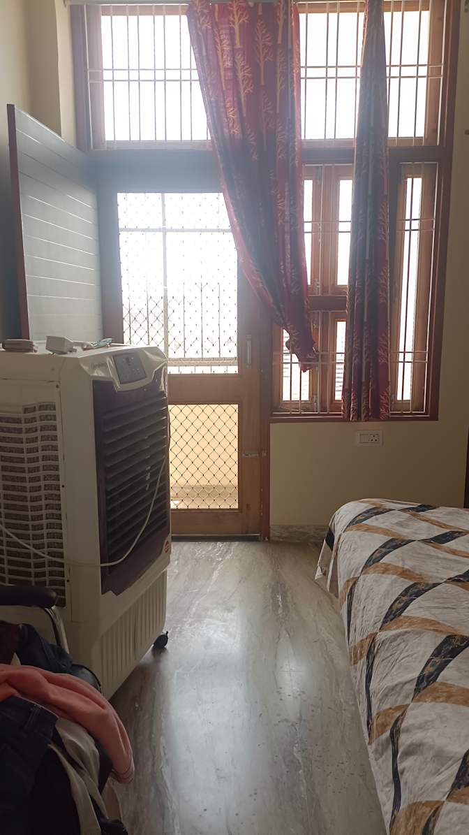 Sanskriti's room