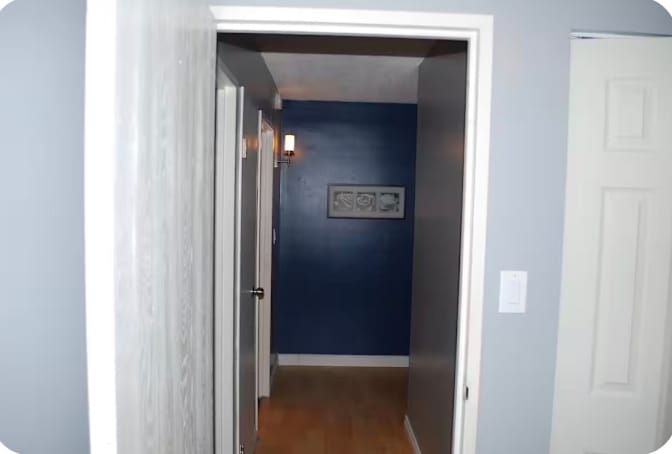 Meron's room