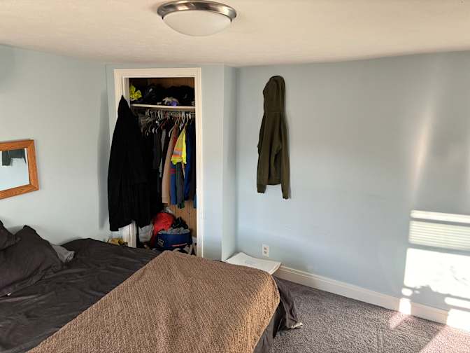 Julian K's room