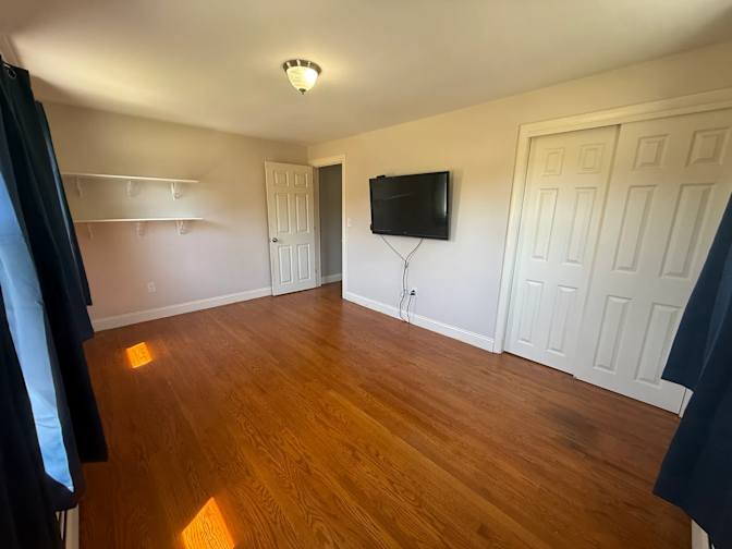 Jason Phillips's room