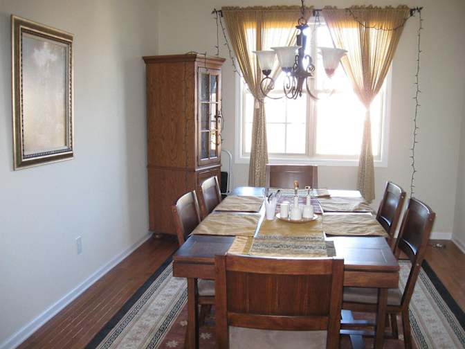 Alcove Rooms's room