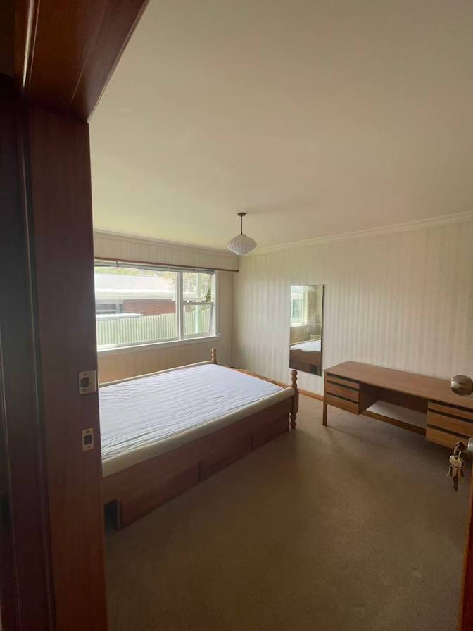 paul's room