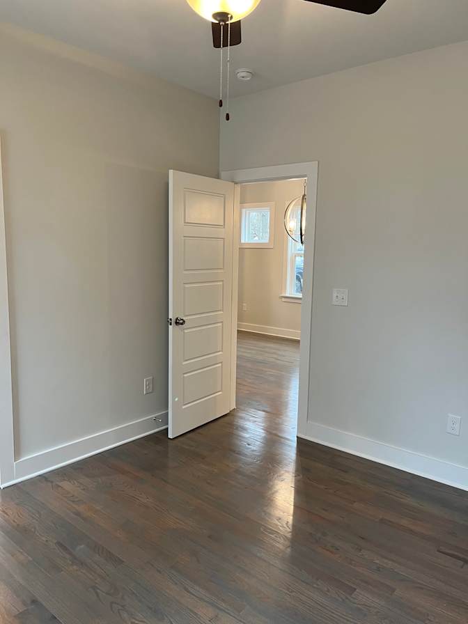 Alcove Rooms's room