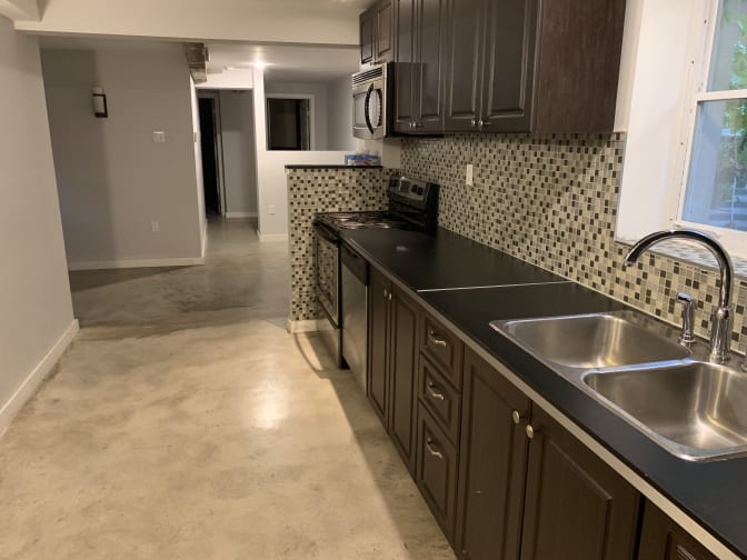 Rodney Property Manager's room