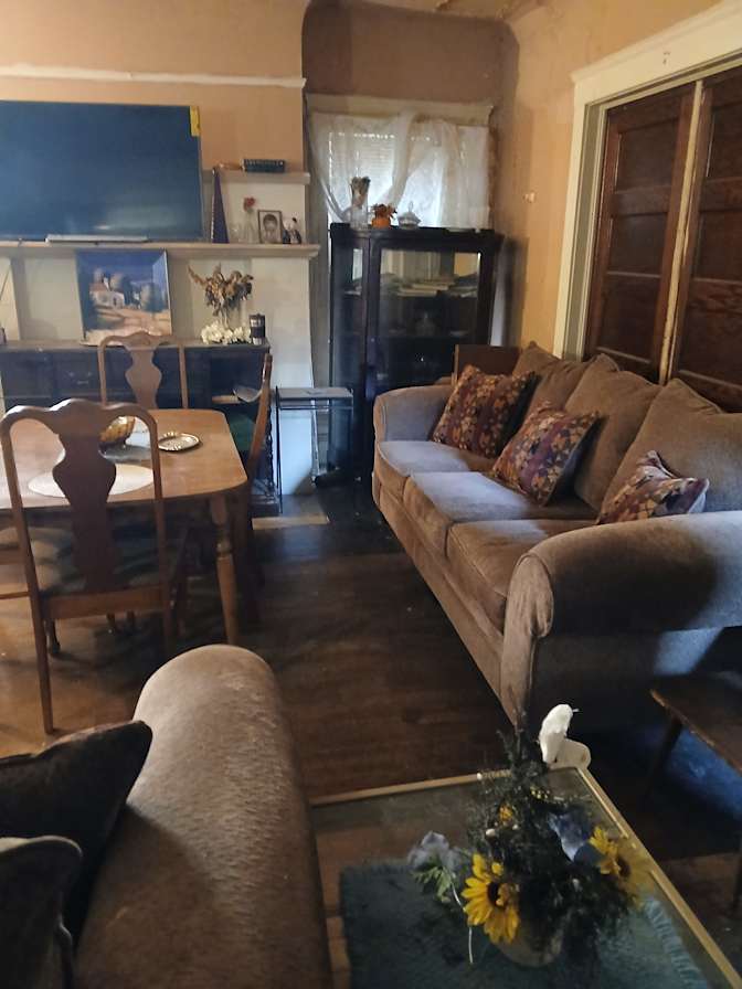 Juanita's room