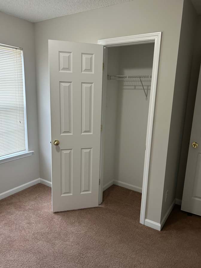 Alcove Rooms's room