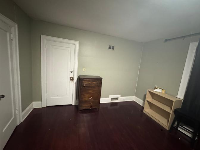 Rental property's room