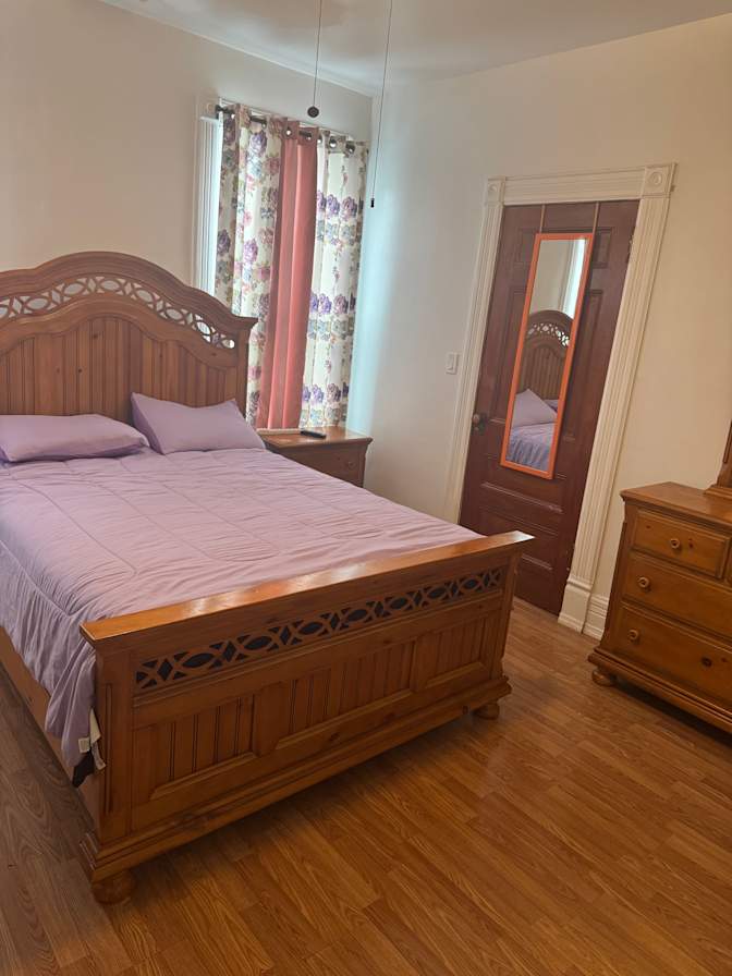 Donovan's room