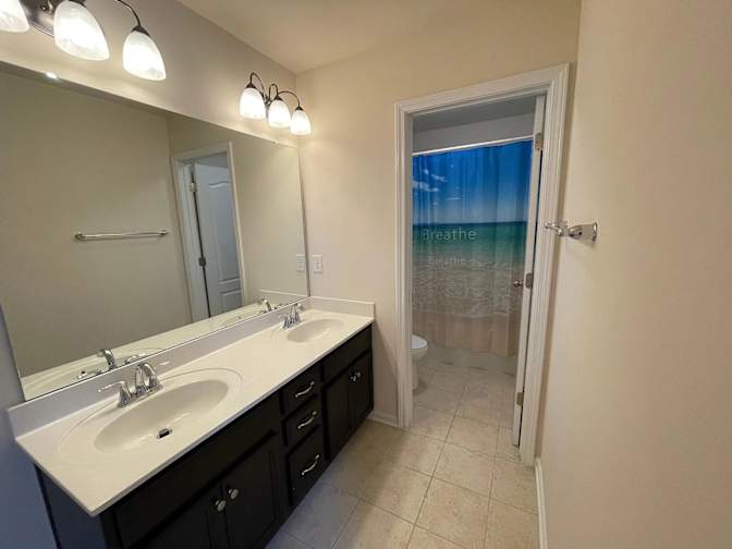 Alcove Rooms's room