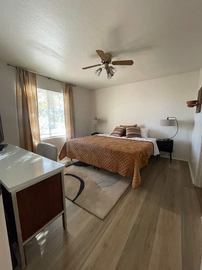 Alli's room