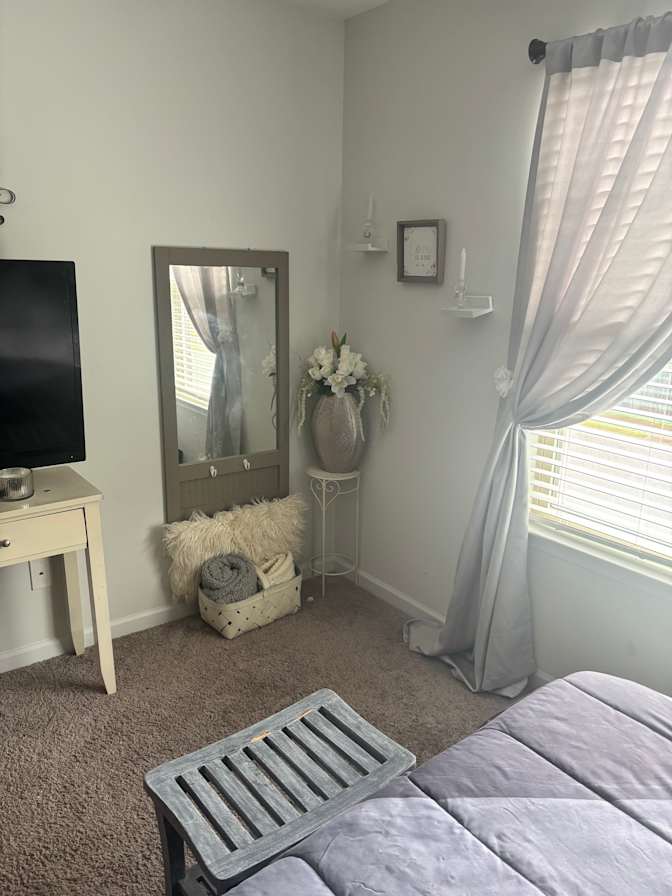 Quan Young's room