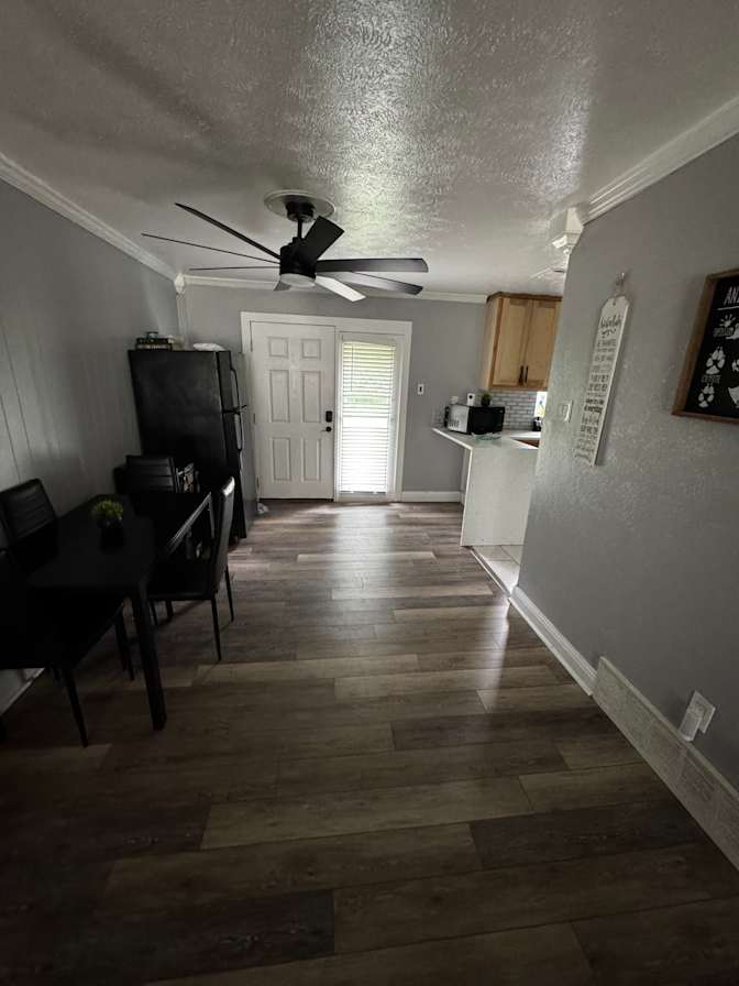 Armando's room