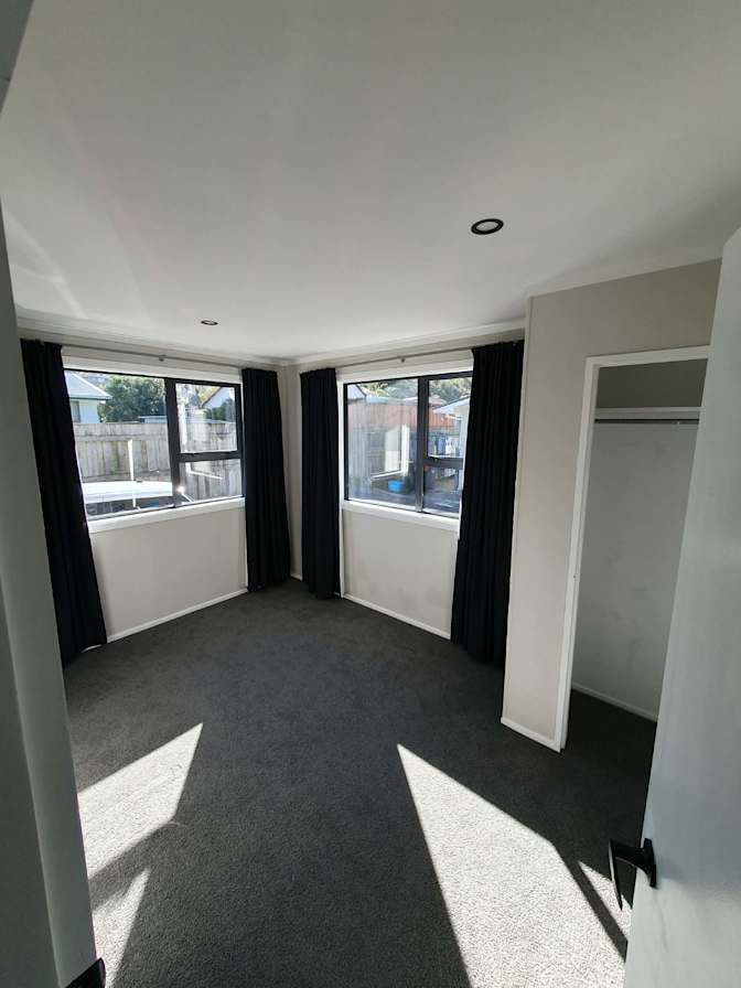Ben Hard's room