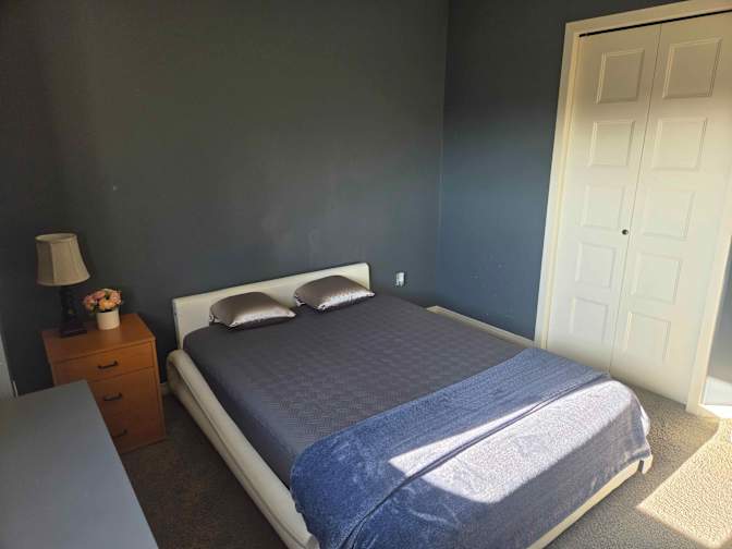 Duy's room