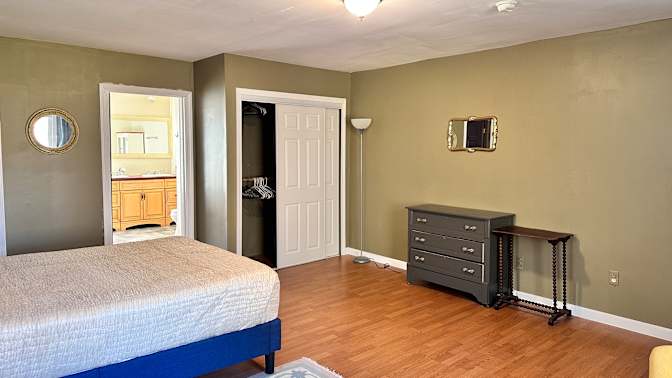 Awesome Roomate's room