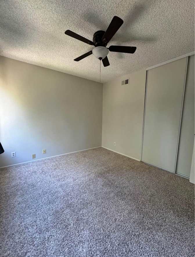 FamiliaMendez's room