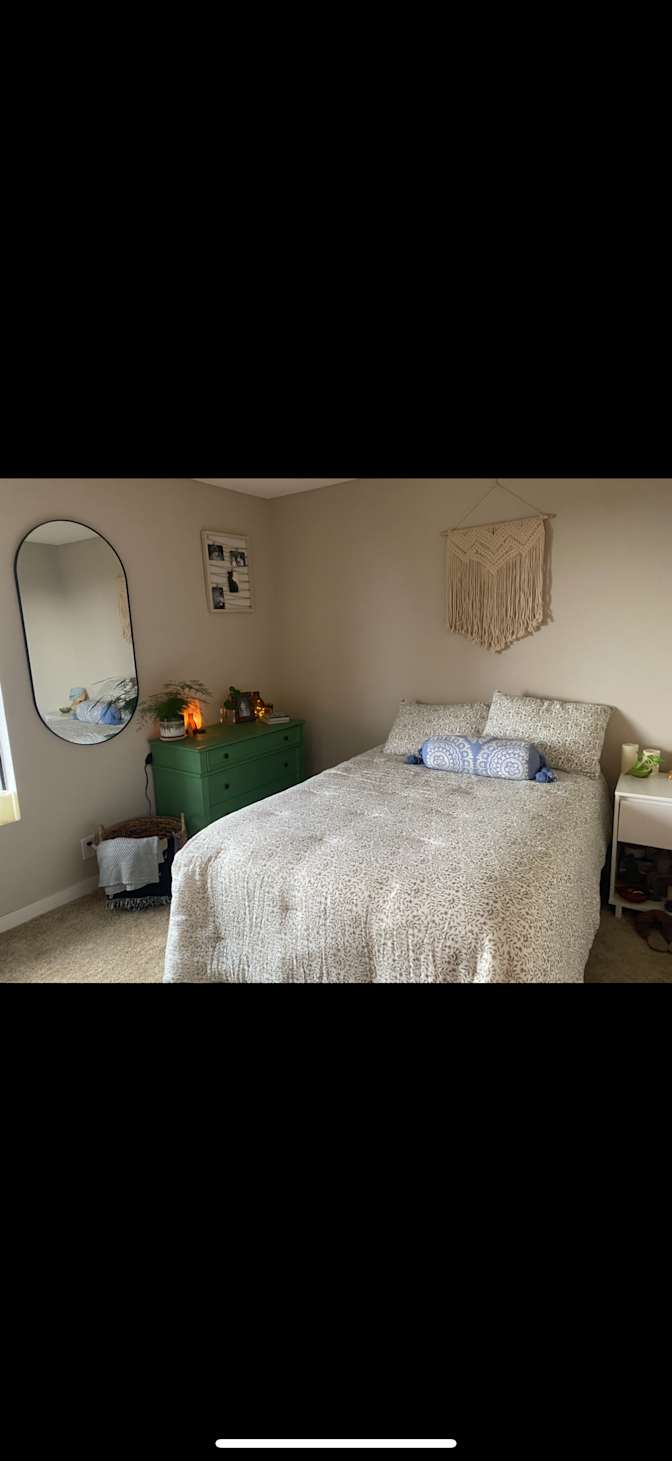 Hannah's room