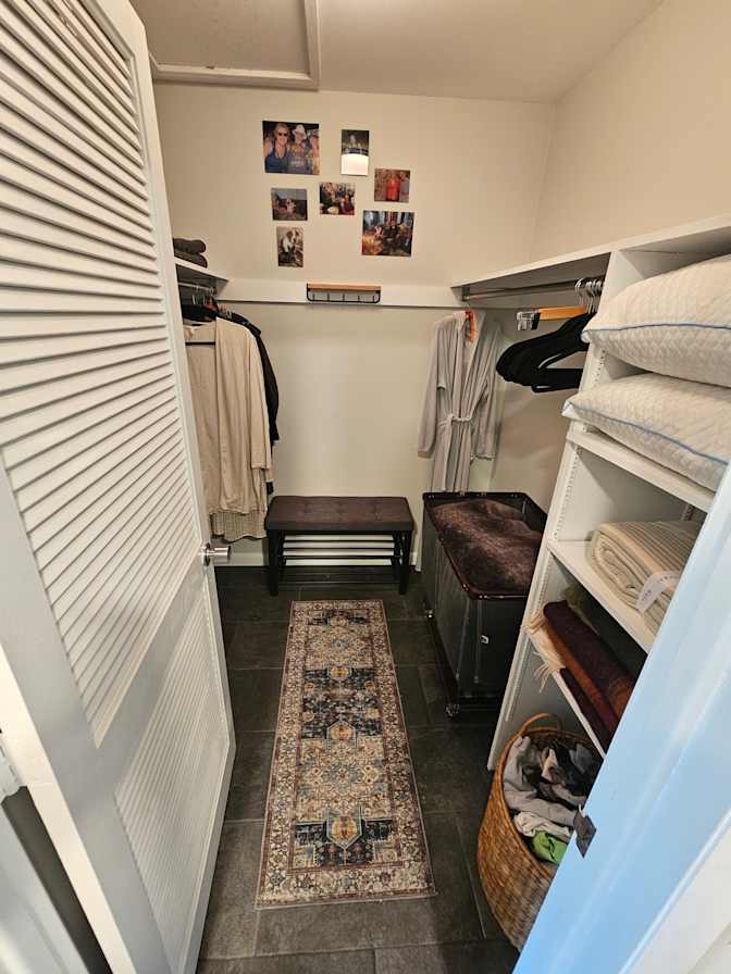Eve's room