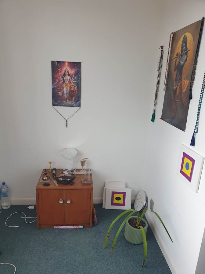 Christopher REID's room