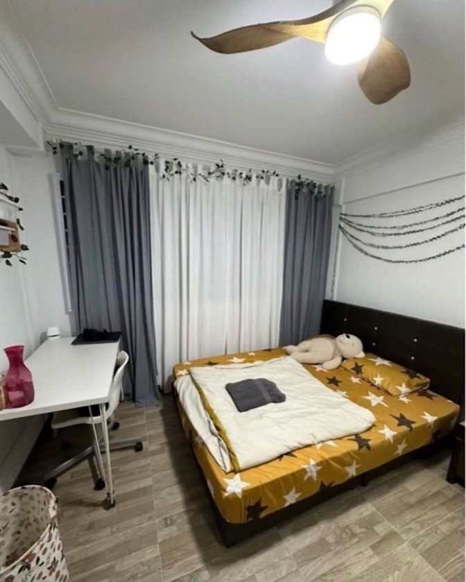 Geets's room