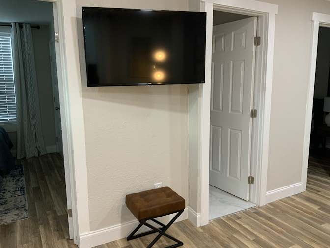 Javier's room