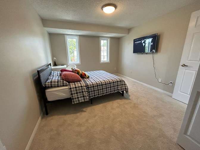 Mir's room